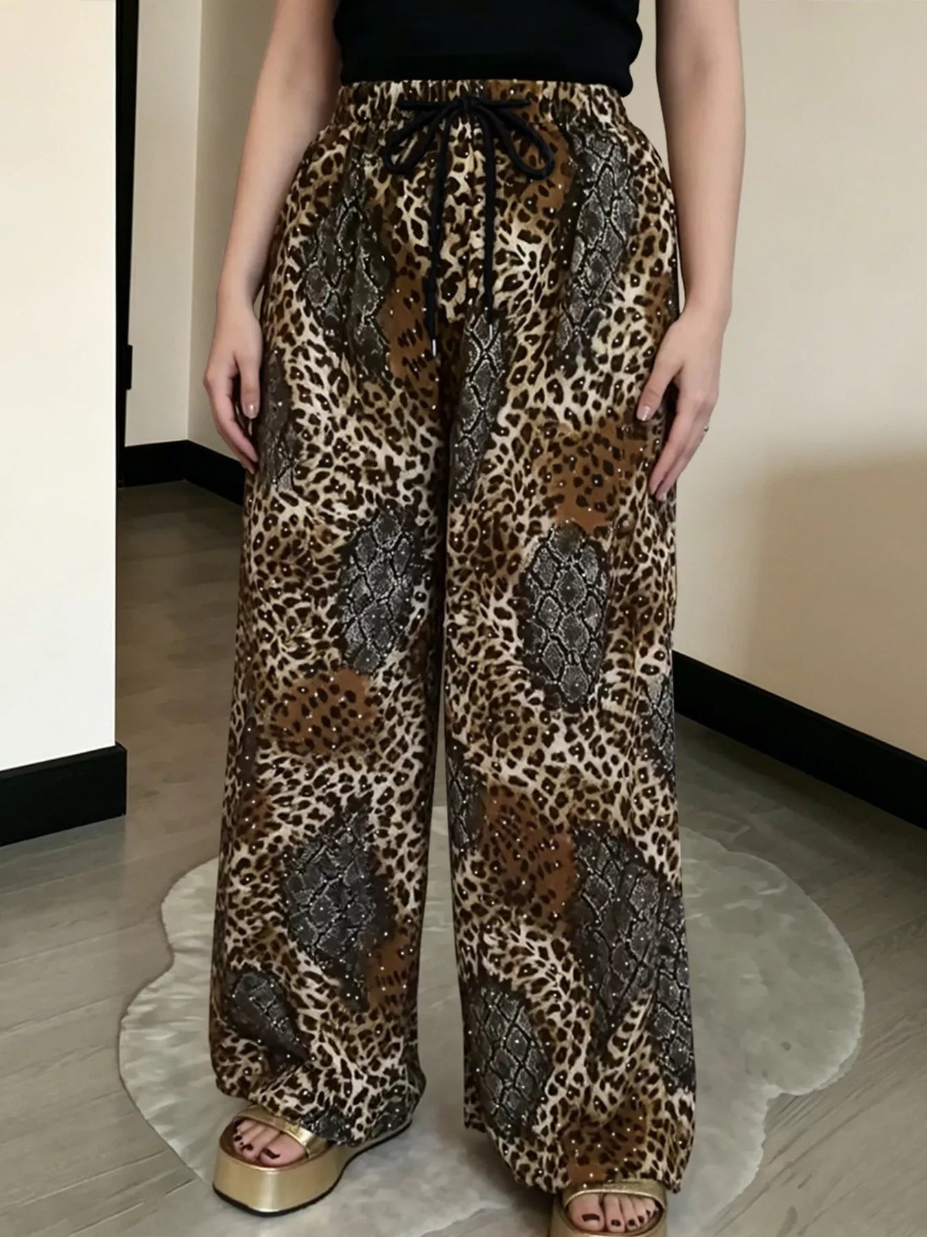 Drawstring Wide-Leg Pants
