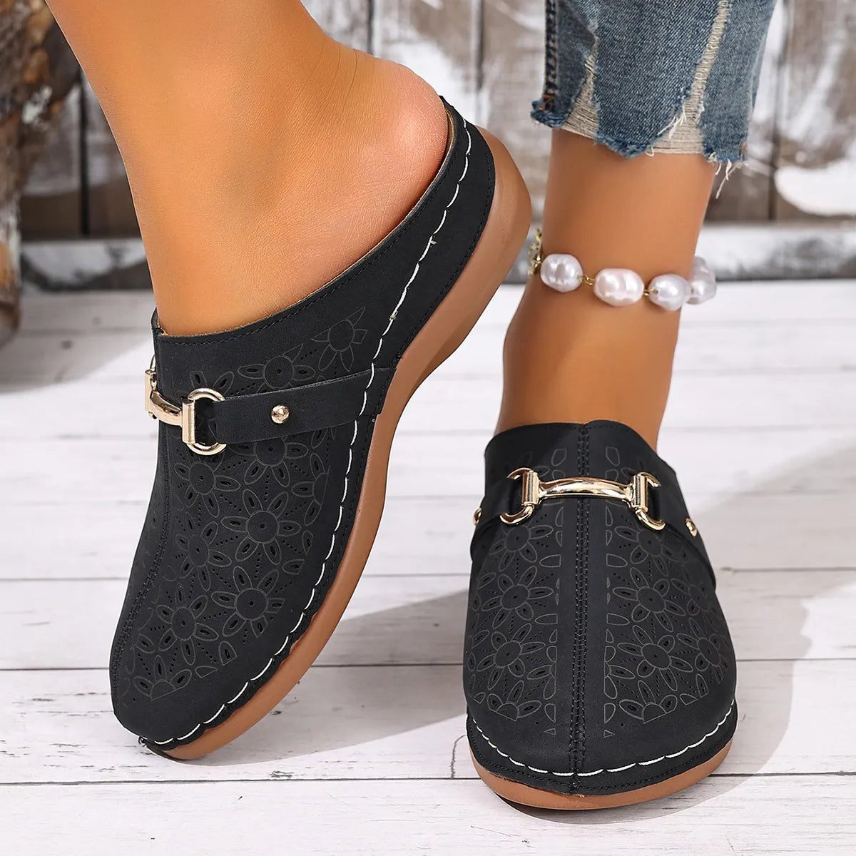 Round Toe Wedge Sandals