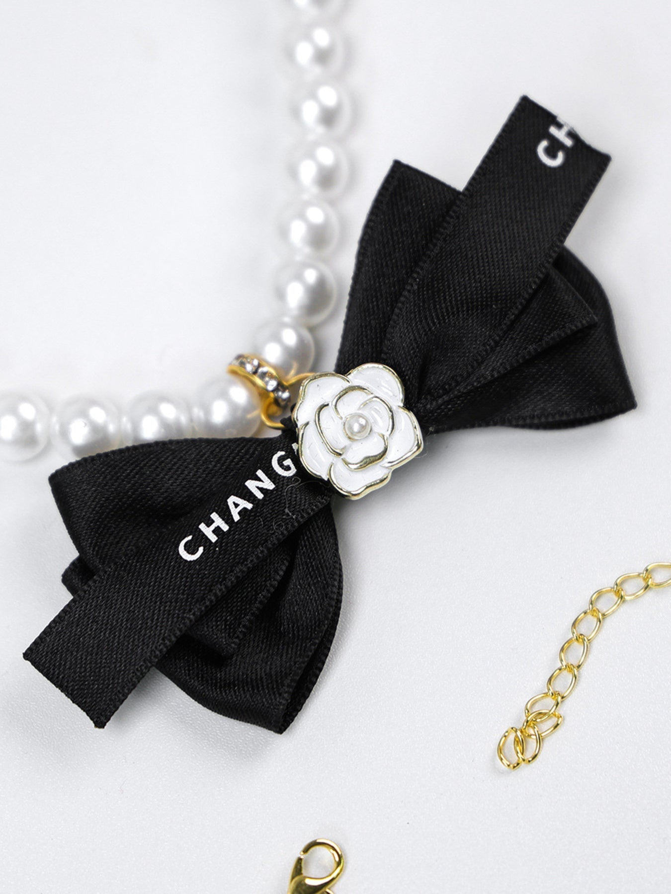 Pearl Bowknot Pet Necklace