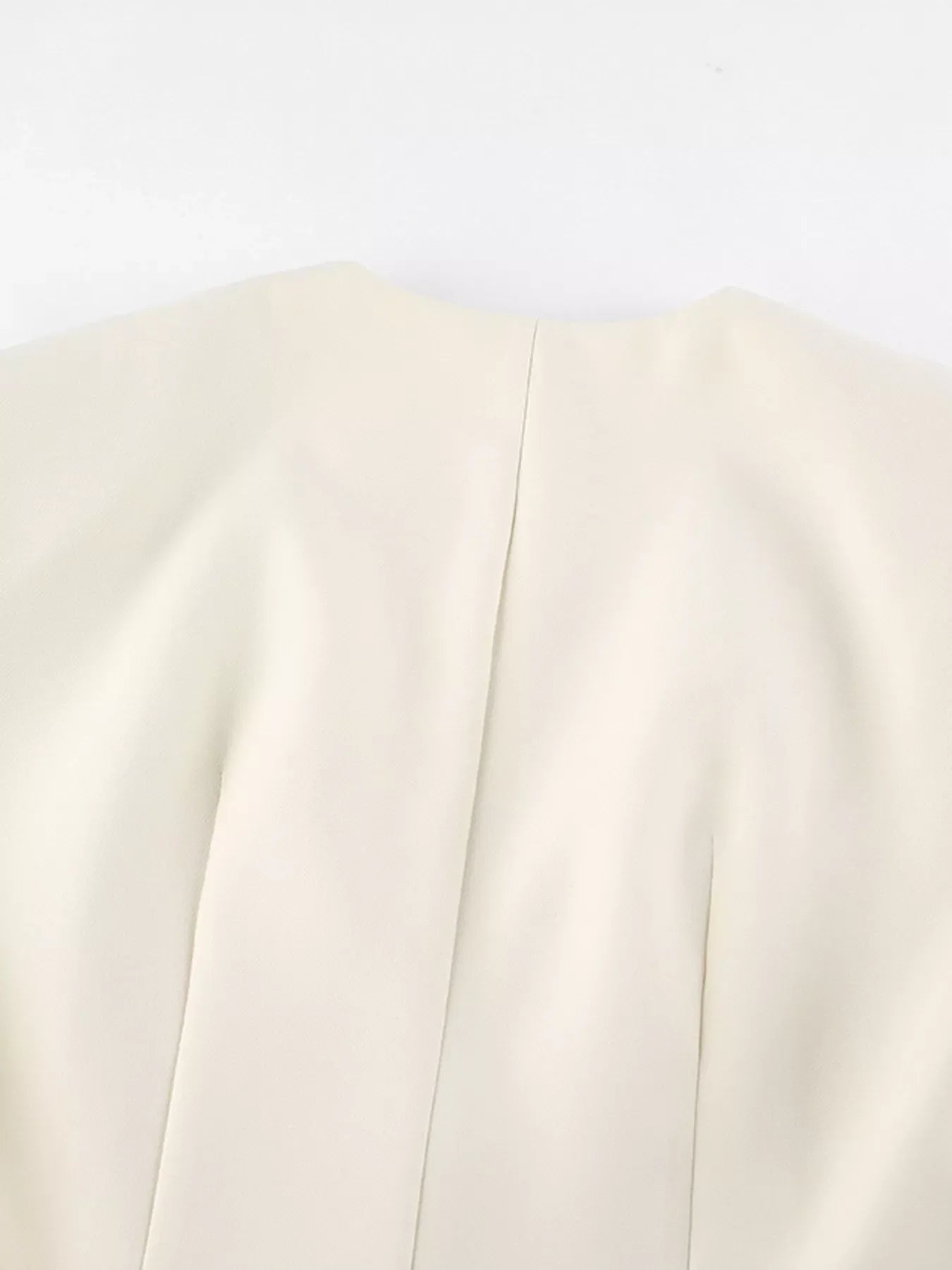 V-Neck Button-Up Blazer with Structured Shoulders