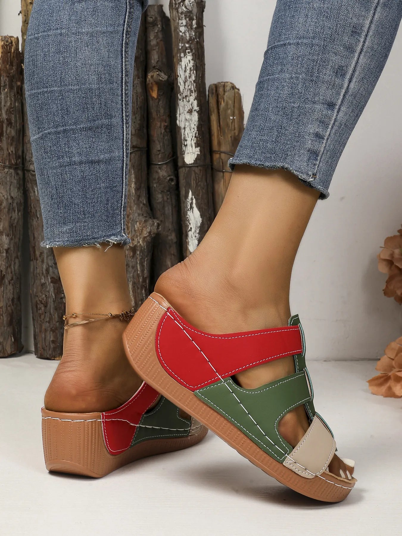 Contrast Cutout Open Toe Sandals