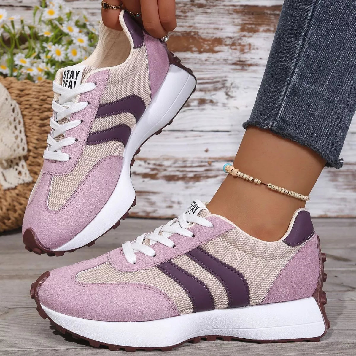 Lace Up Round Toe Sneakers