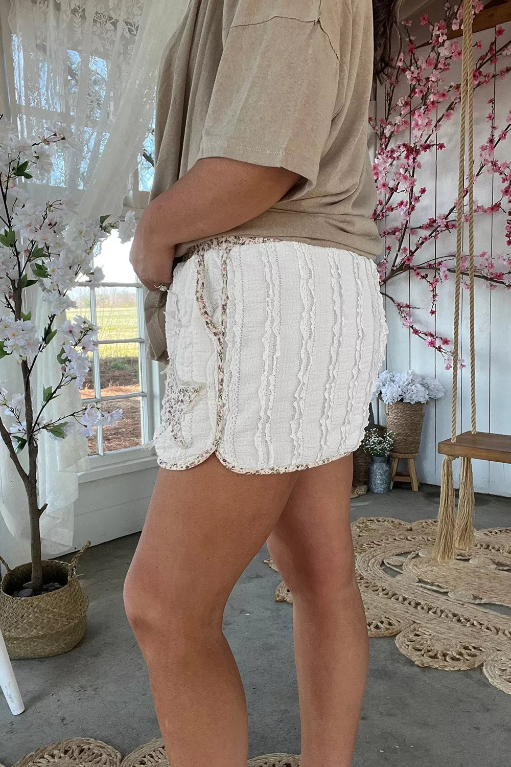 Star Patch Lace Trim Shorts