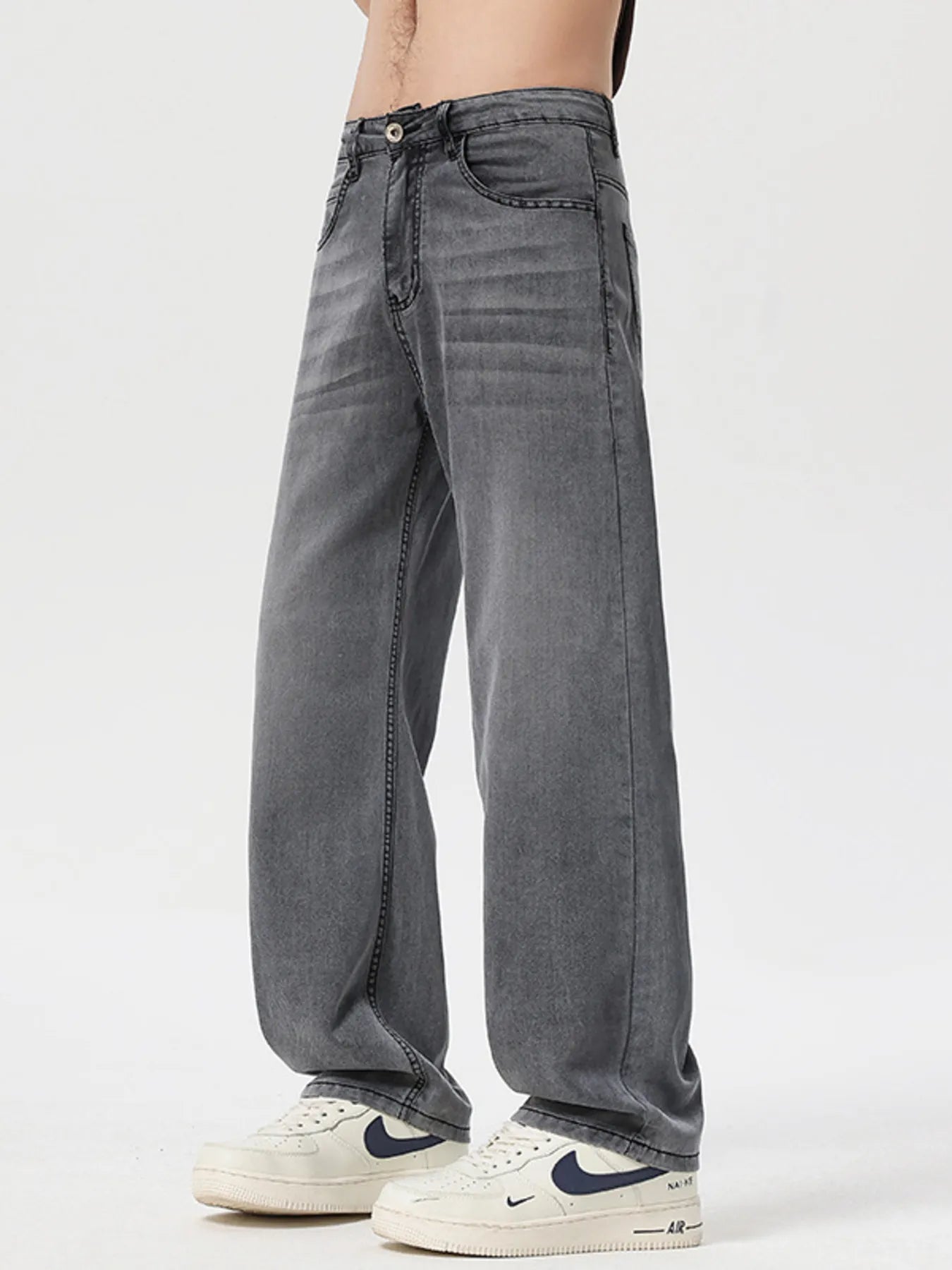 Men's Loose Fit Wash Jeans