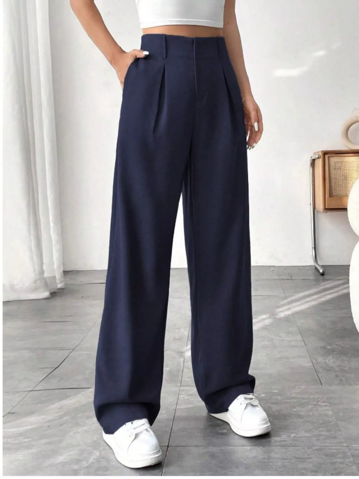 Wide Leg Pleated Pants