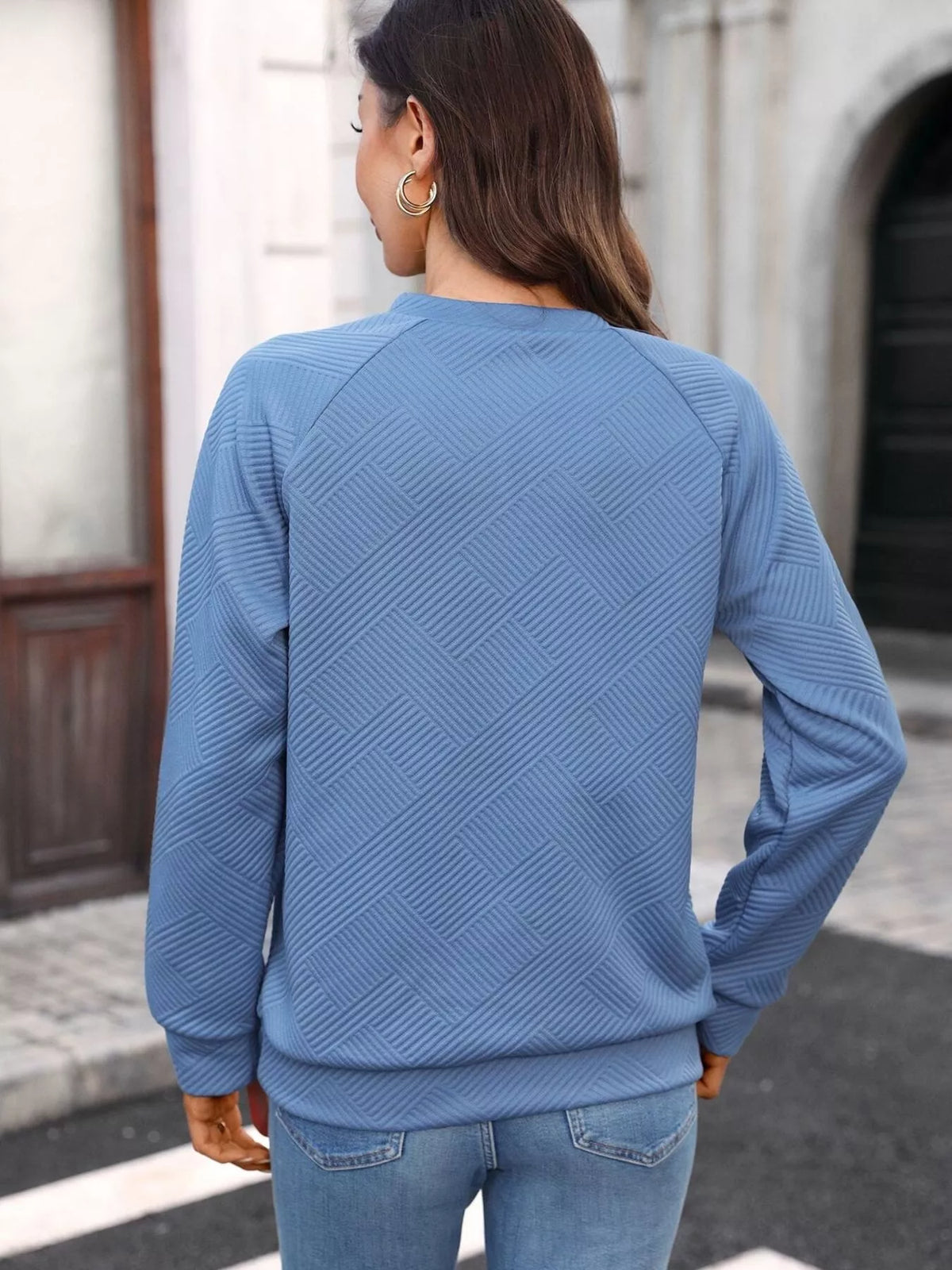 Textured Notched Long Sleeve Sweatshirt