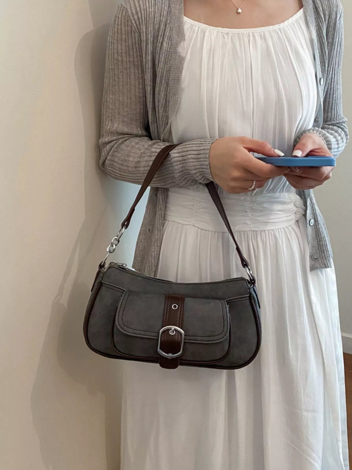 Vintage Buckle Detail Crossbody Bag