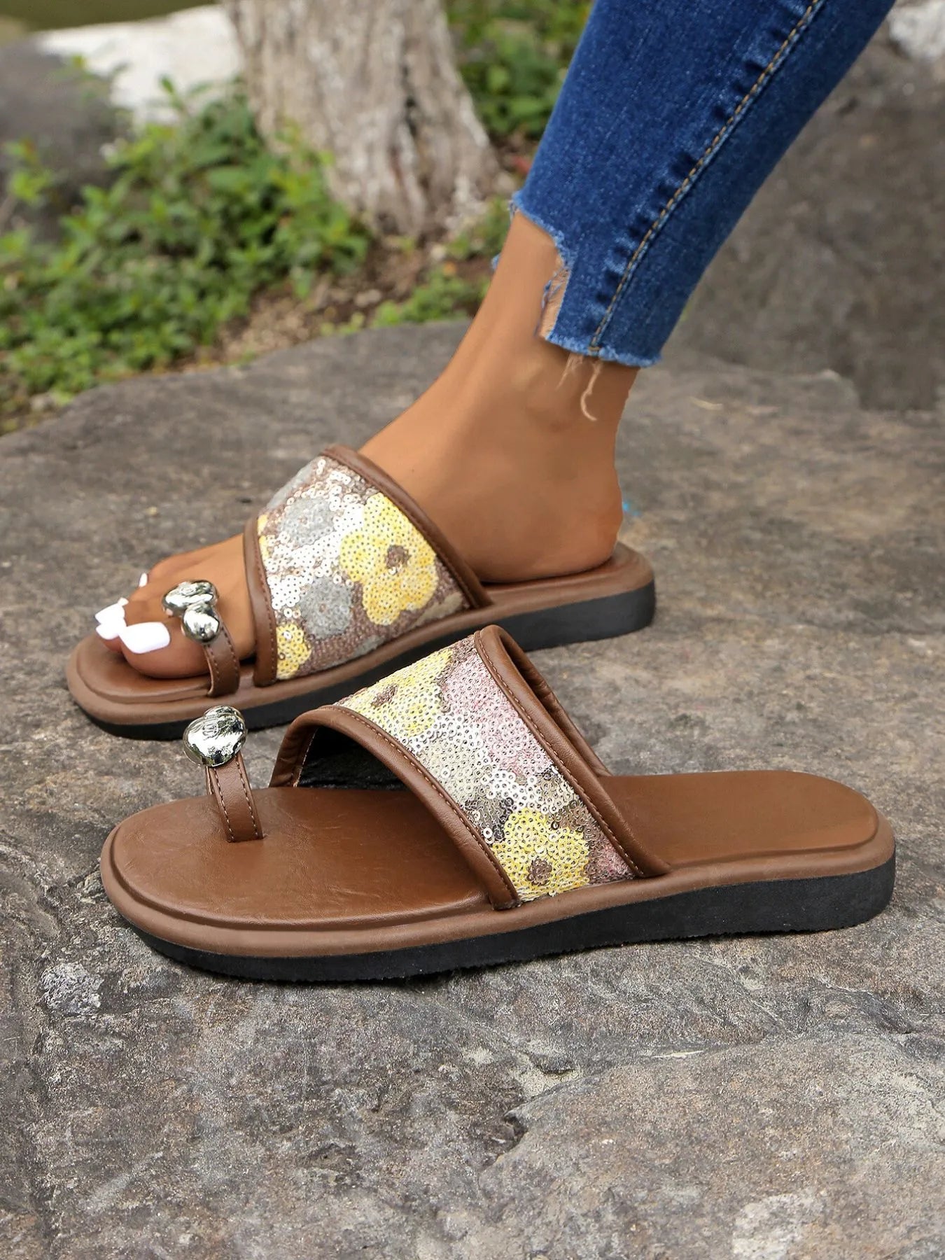 Sequin Toe Loop Flats Sandals