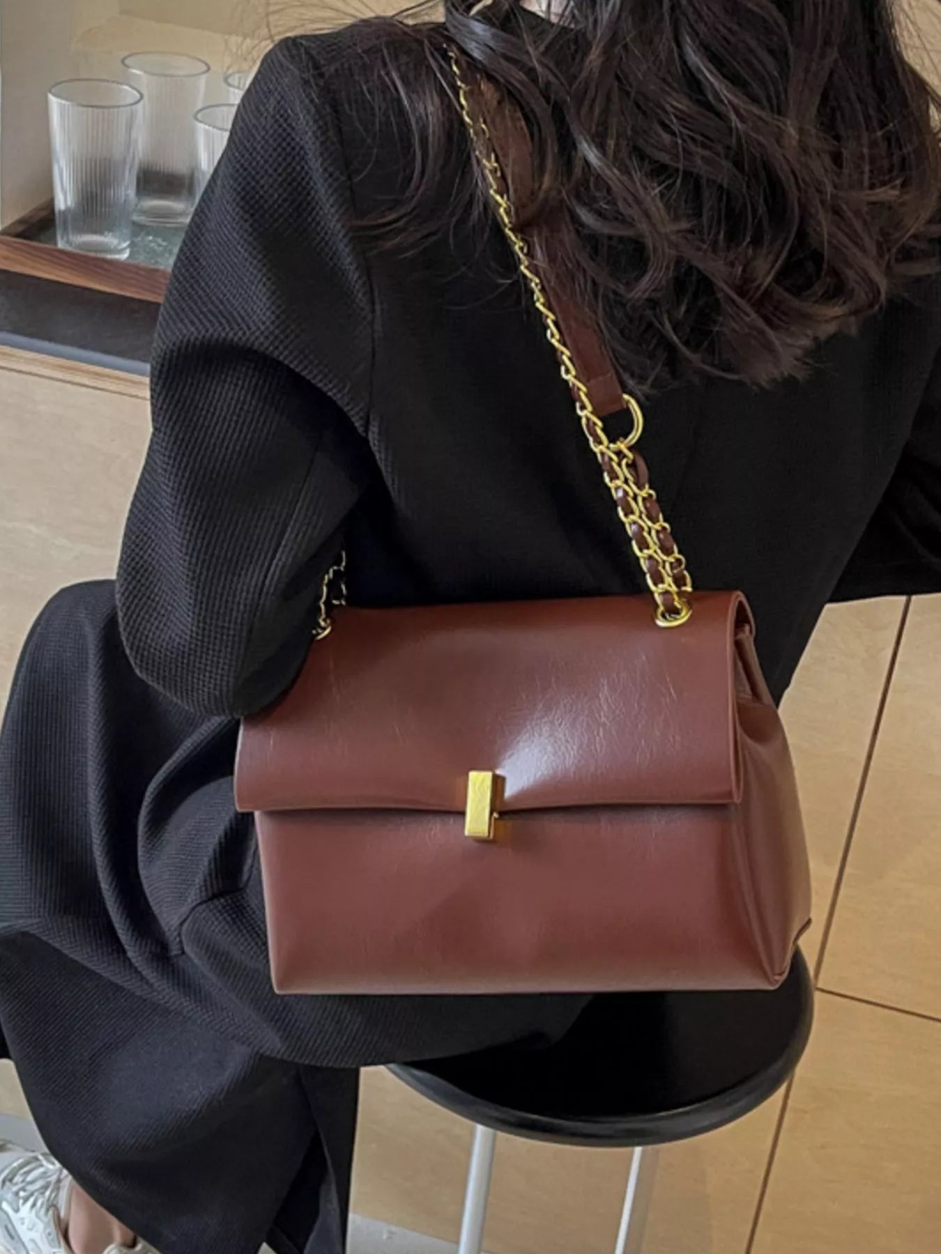Chain Strap Shoulder Bag