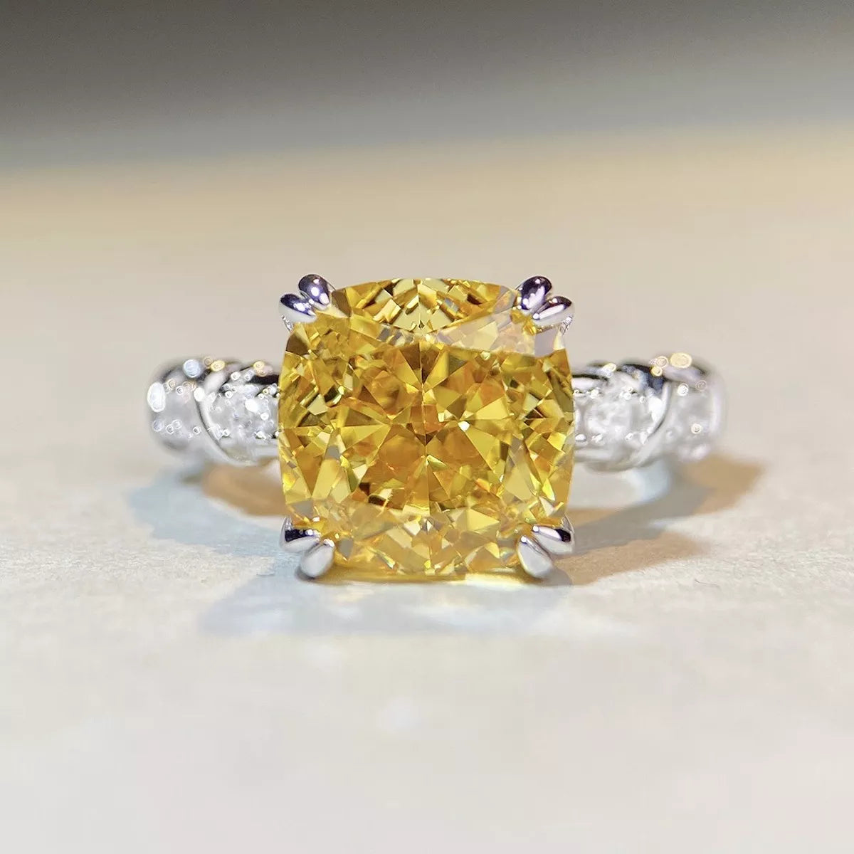 925 Sterling Silver Zircon Geometric Ring