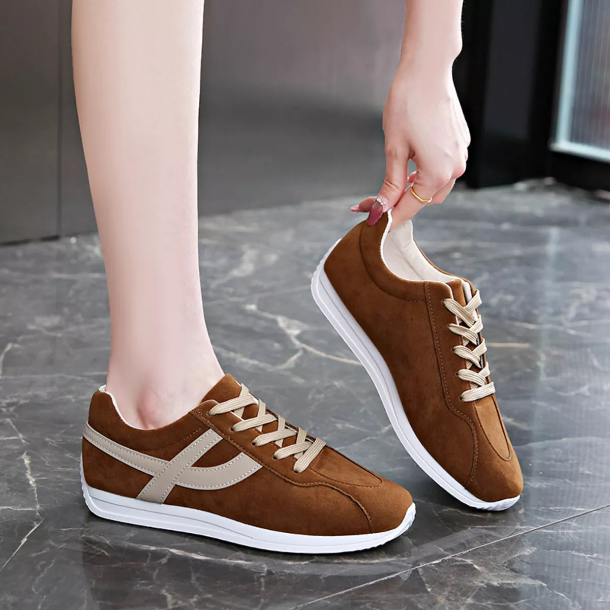Round Toe Lace Up Sneakers