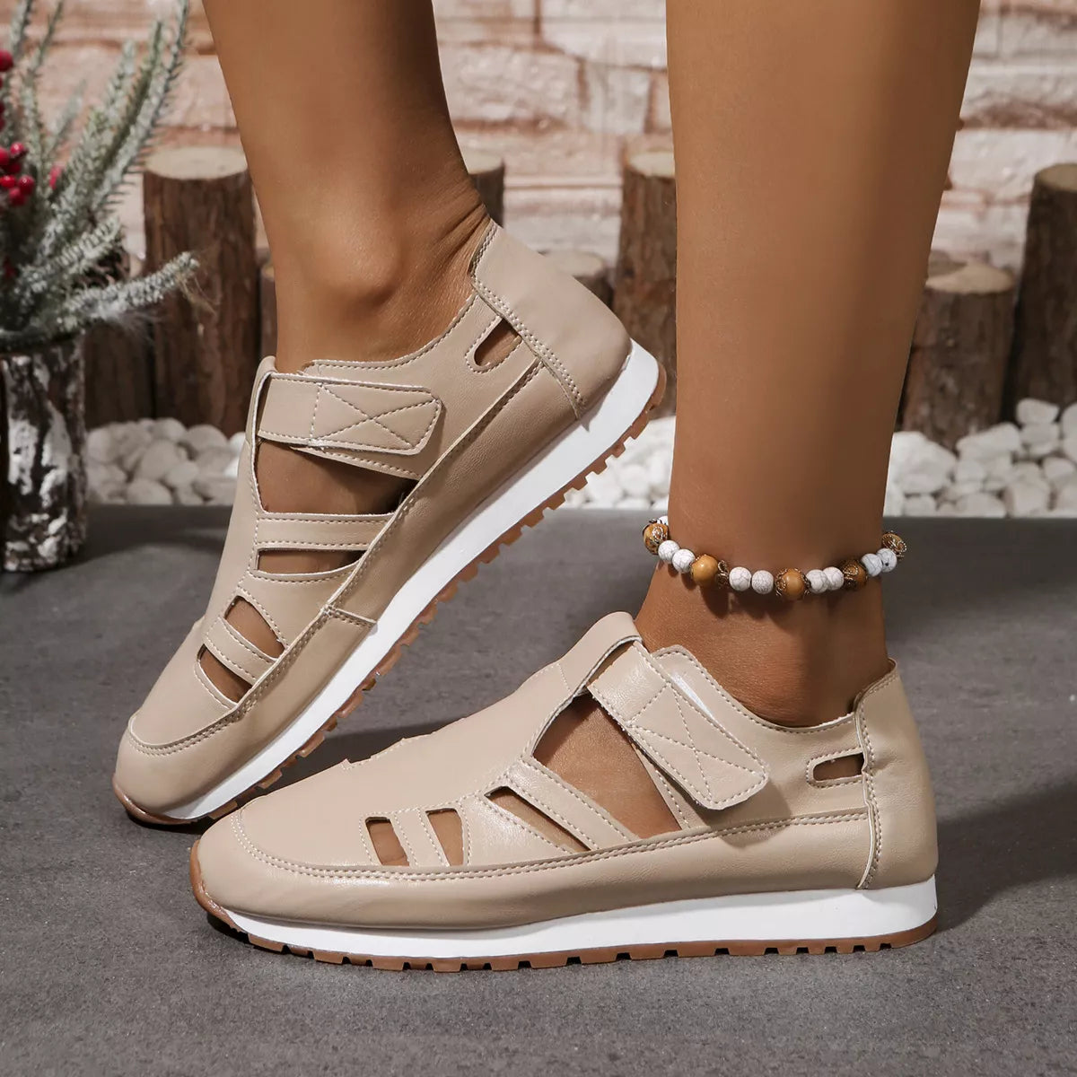 Round Toe Cutout Sandals