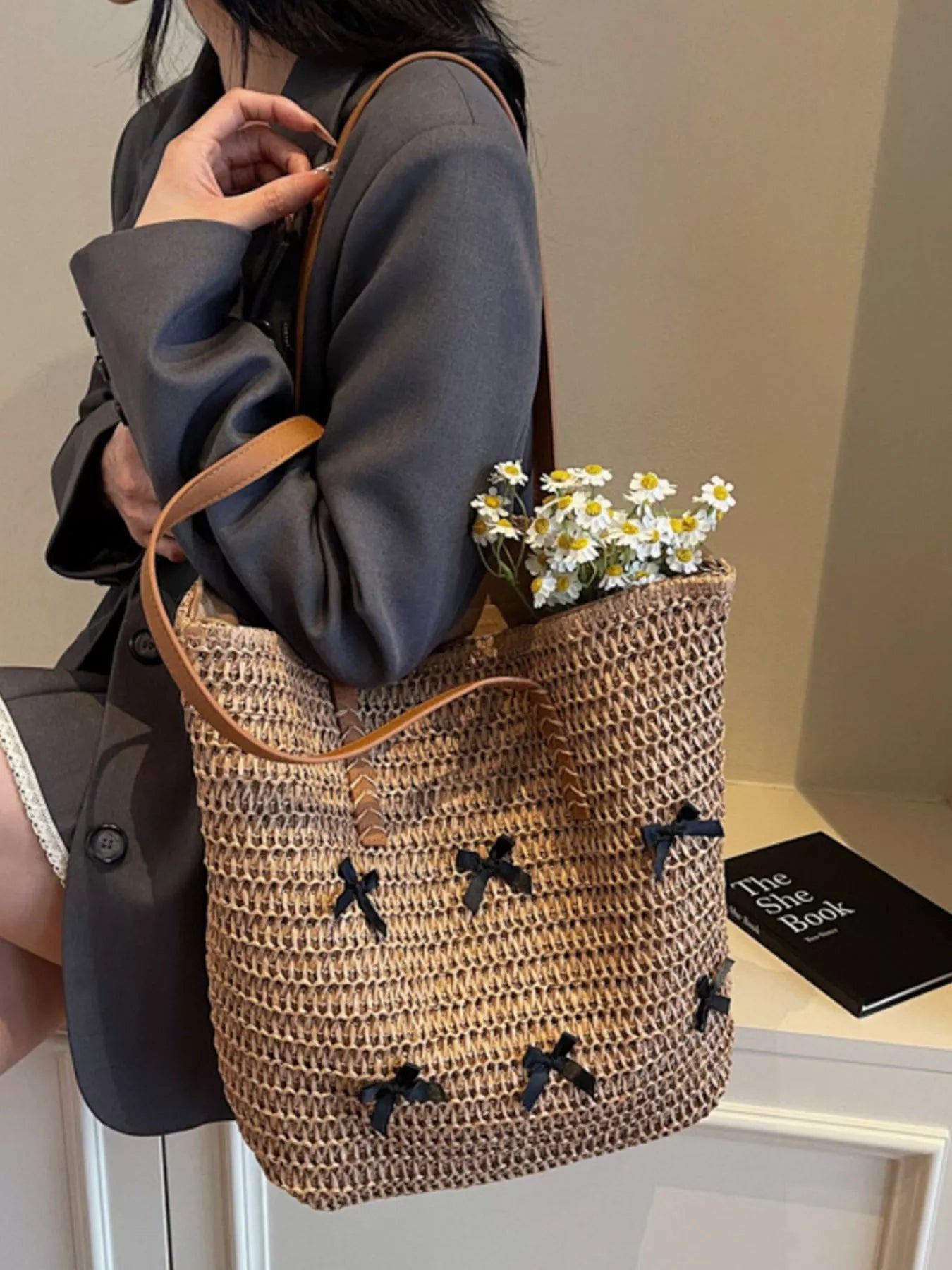 Woven Straw Bow Handbag