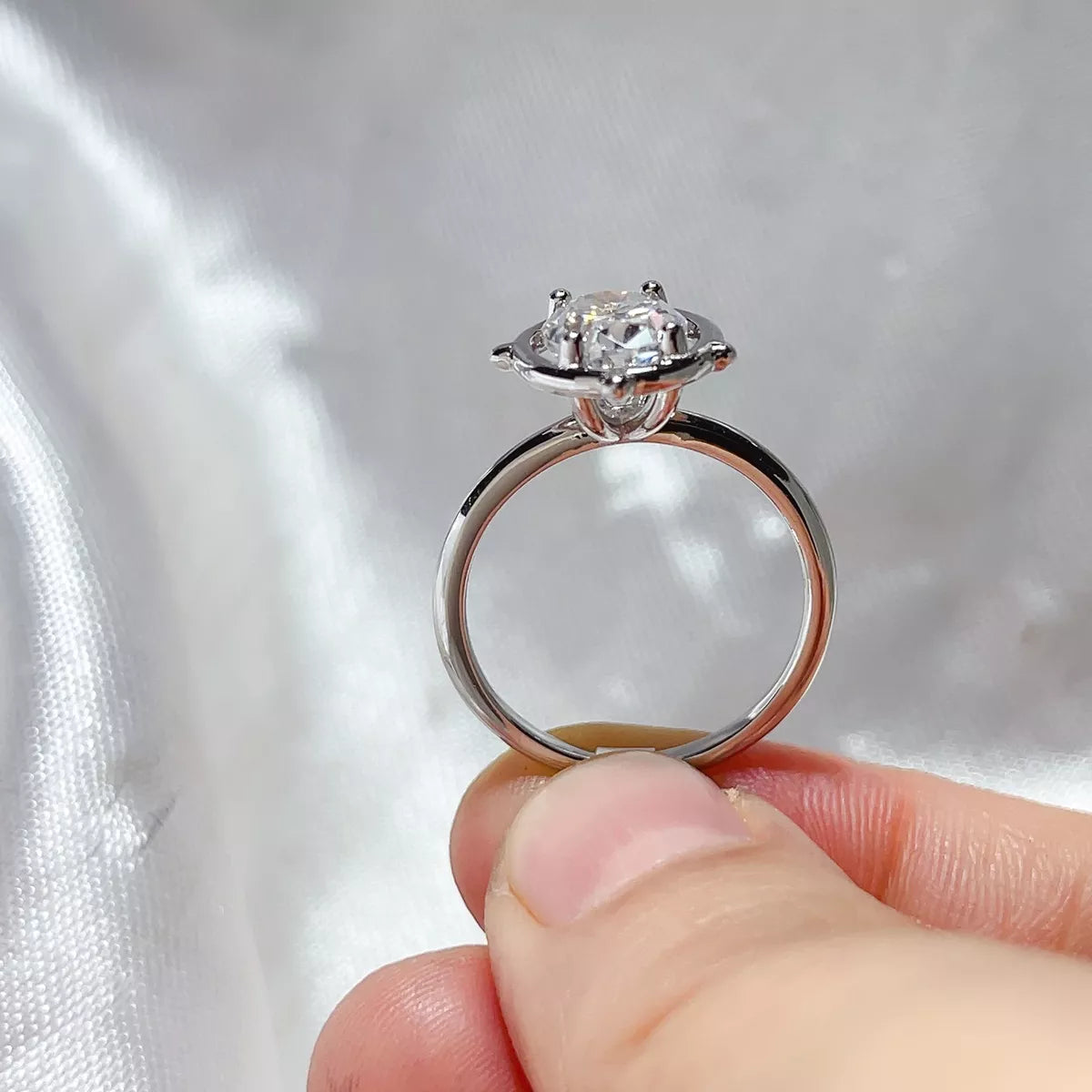 2 Carat 925 Sterling Silver Moissanite Ring