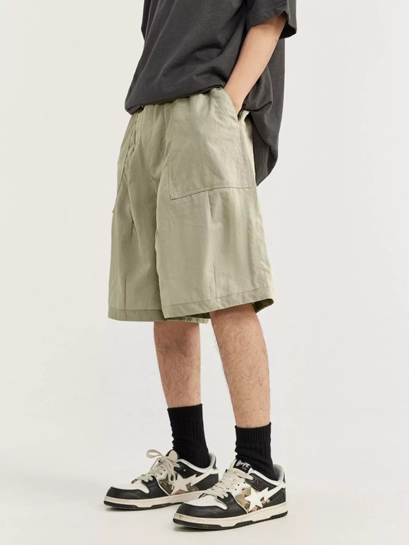 Men's Loose-Fit Drawstring Shorts