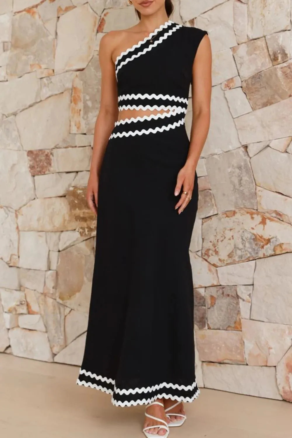 Cutout Contrast Trim Single Shoulder Dress
