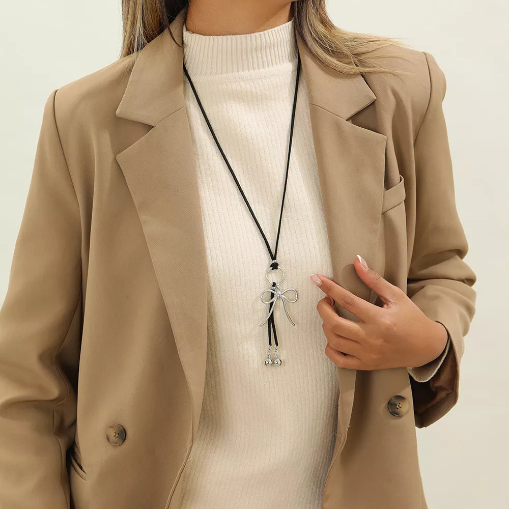 Elegant Bow Pendant Necklace