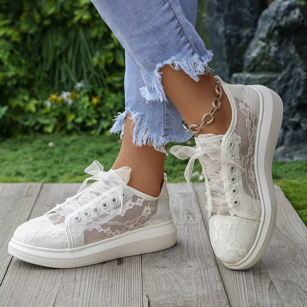 Lace Round Toe Sneakers