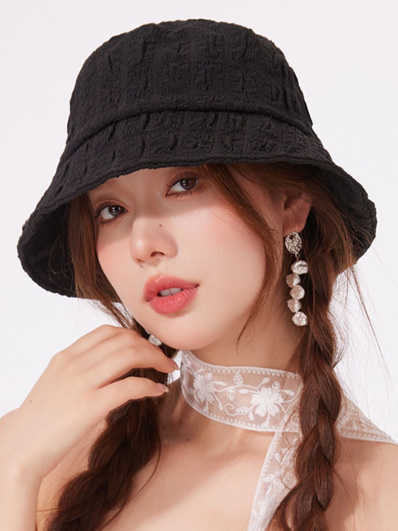 Lightweight Textured Bucket Hat
