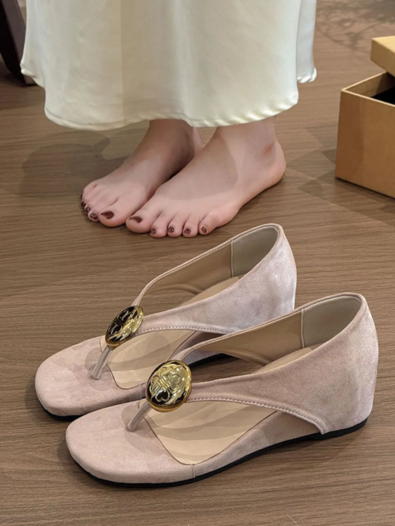 Toe Post Wedge Sandals