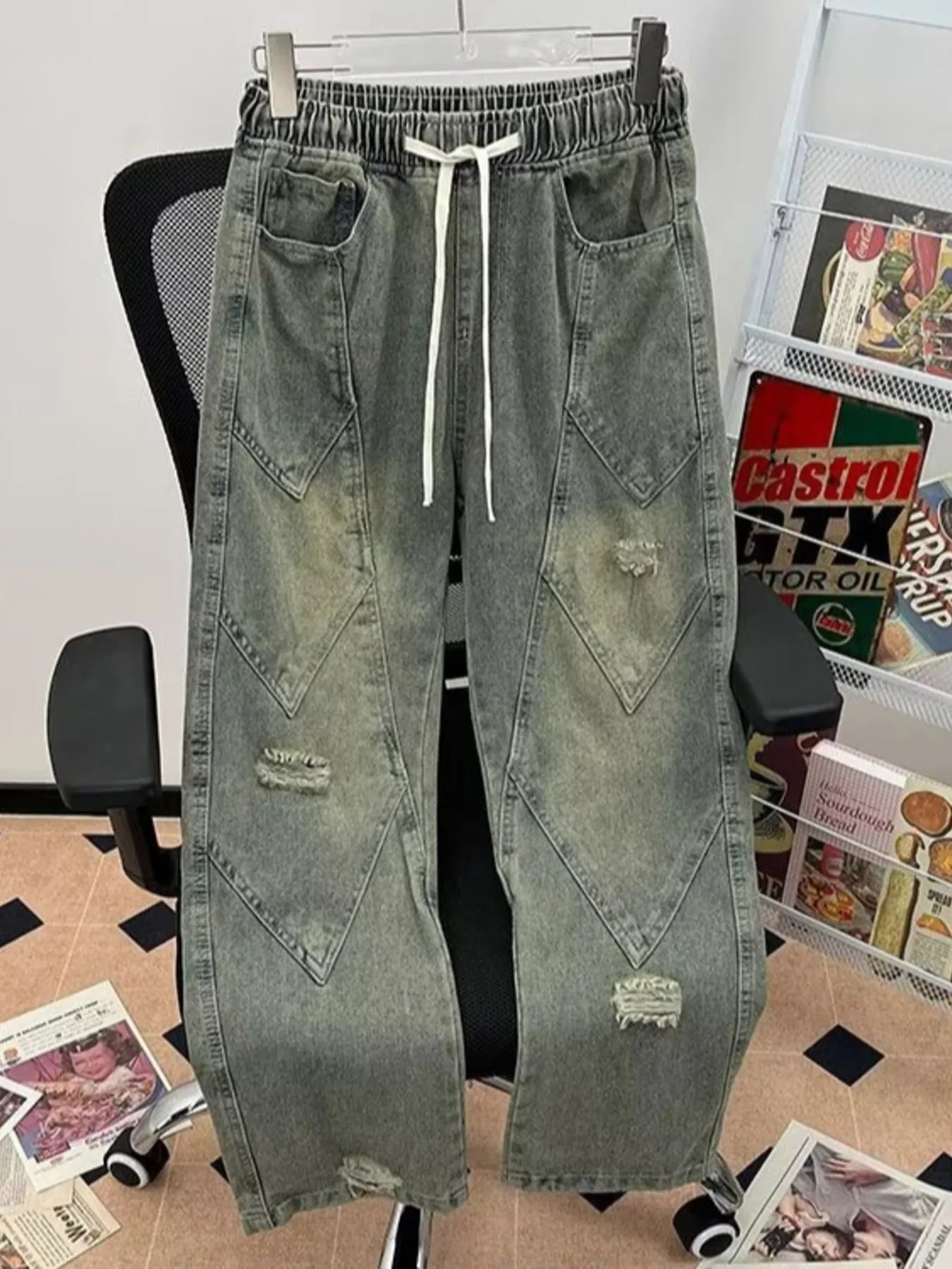 Men's Plus Size Distressed Vintage Wash Wide-Leg Jeans