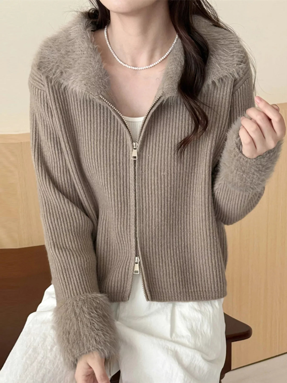 Fluffy Trim Zip-Up Cardigan