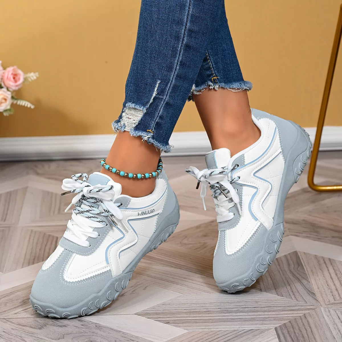 Round Toe Lace Up Sneakers