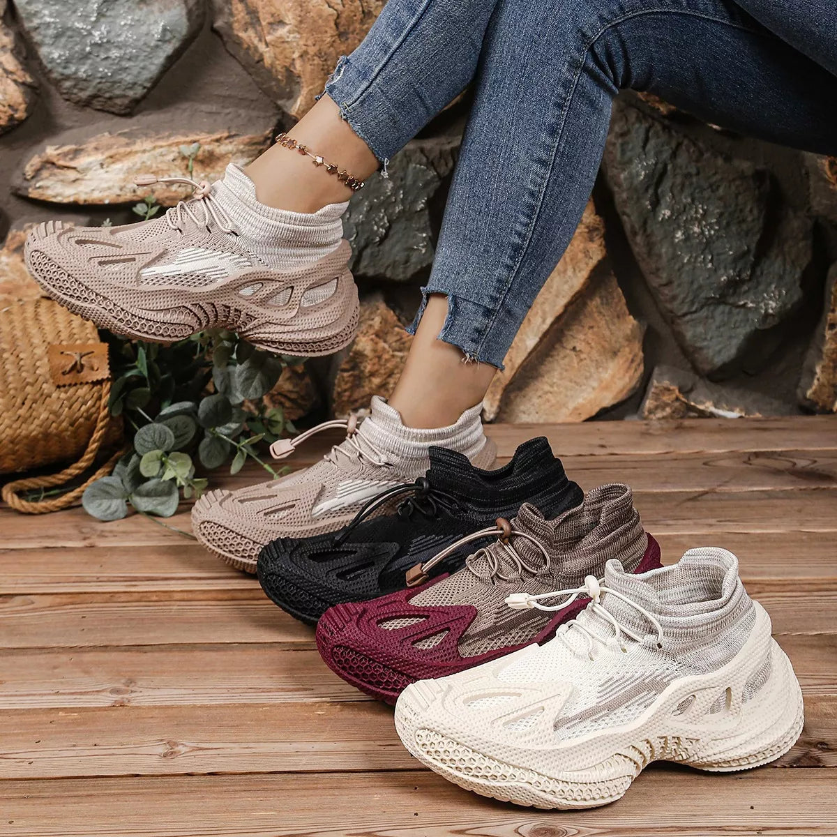 Lace Up Round Toe Sneakers