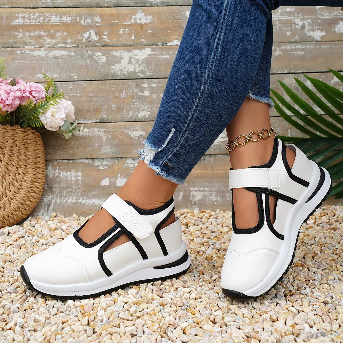 Round Toe Sandals