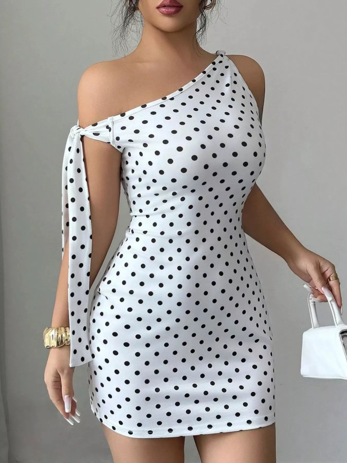 One-Shoulder Polka Dot Bodycon Mini Dress