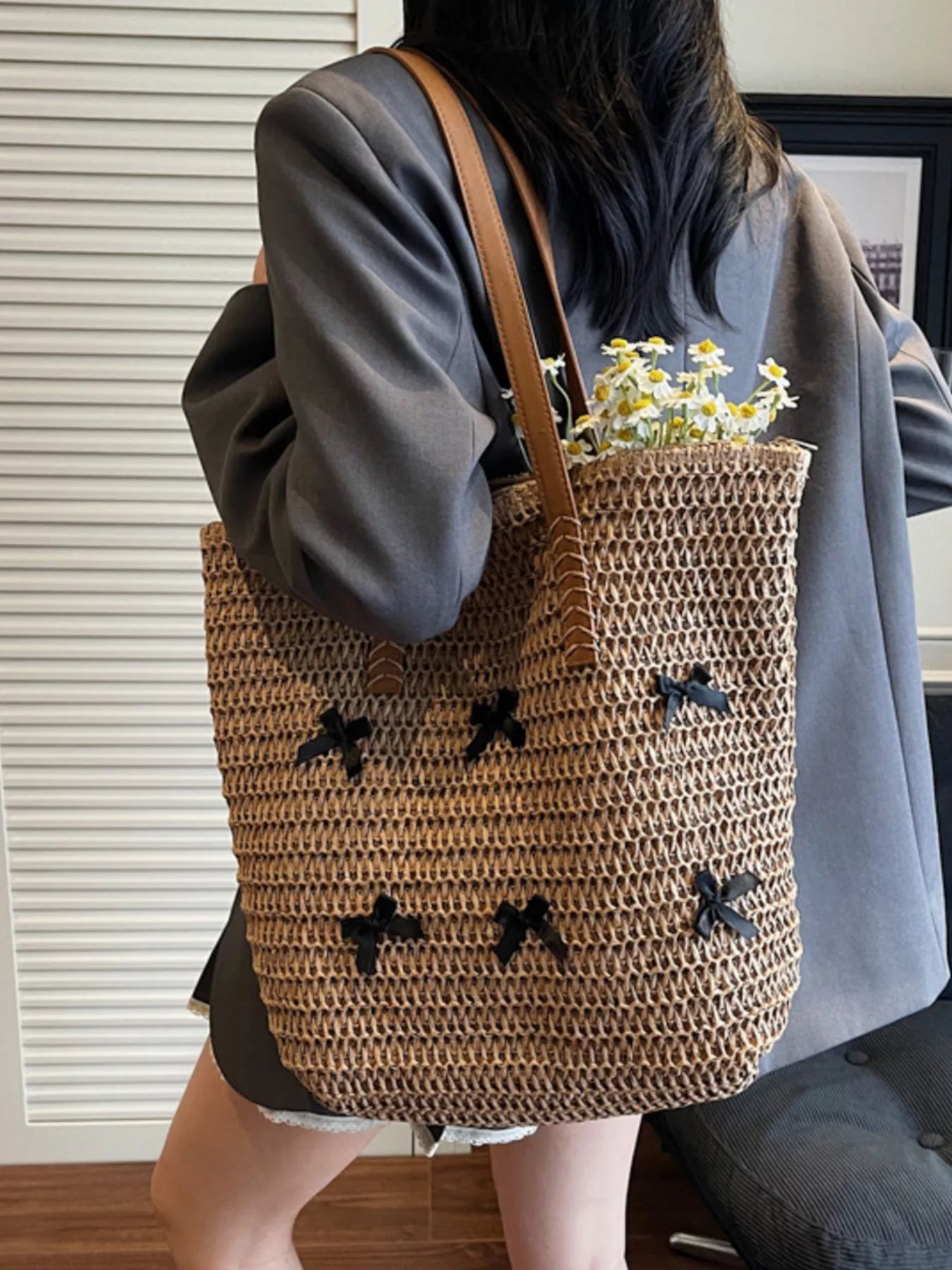 Woven Straw Bow Handbag