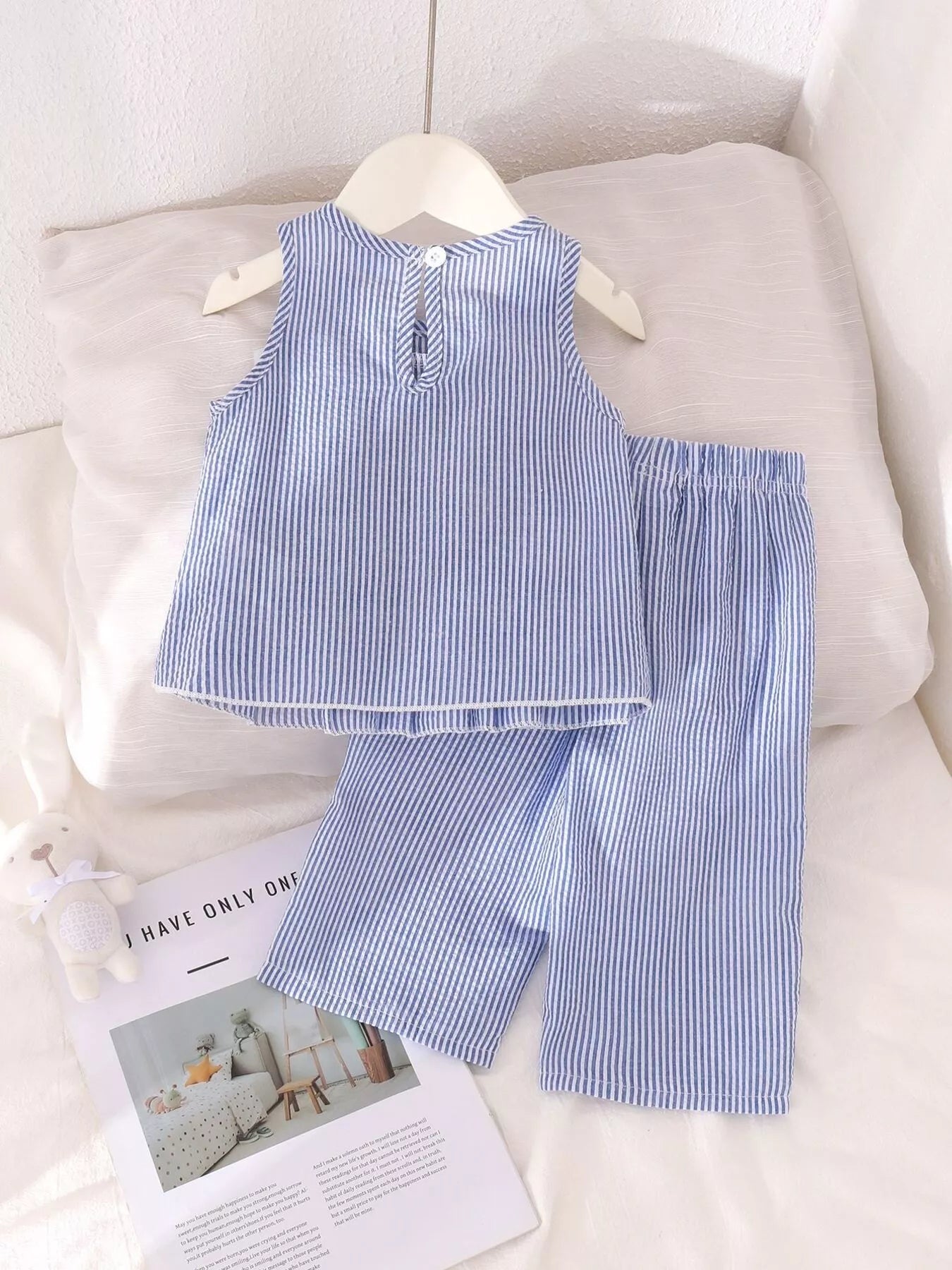 Children's Striped Sleeveless Top and Pants Set with Bows