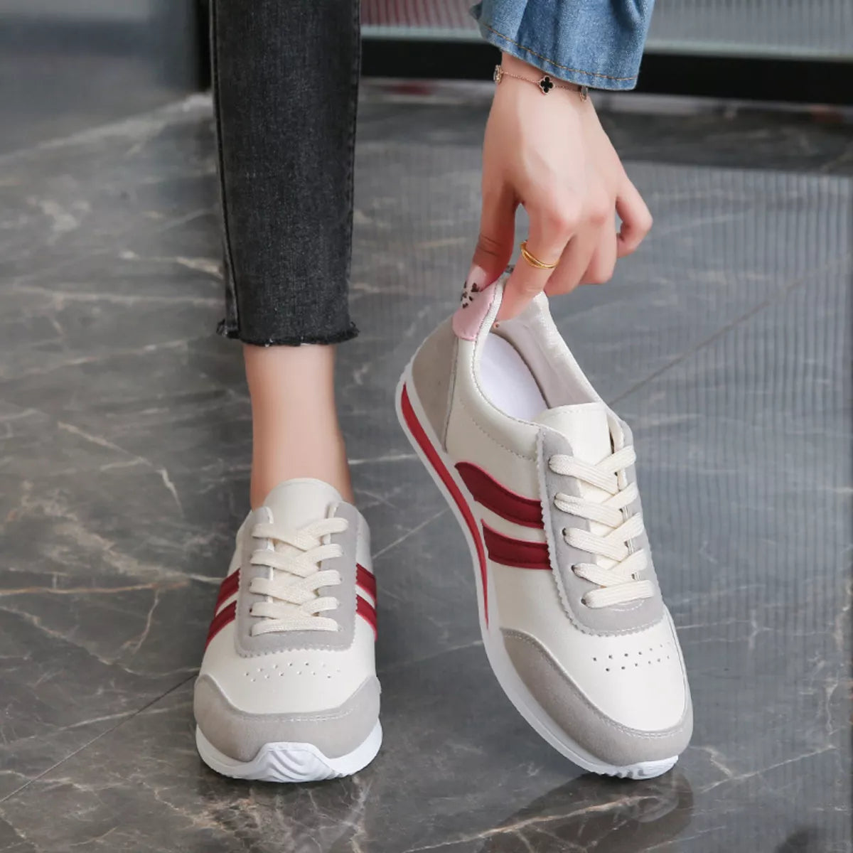 Round Toe Lace Up Sneakers