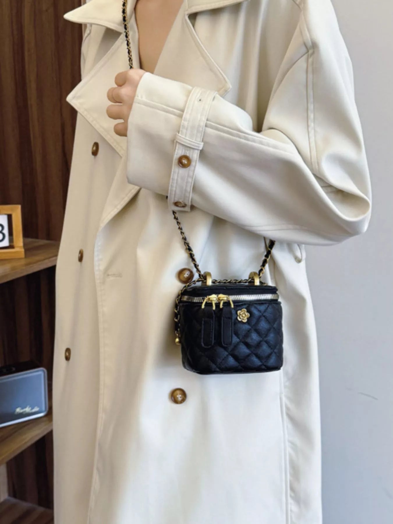 Quilted Chain Strap Crossbody Bag