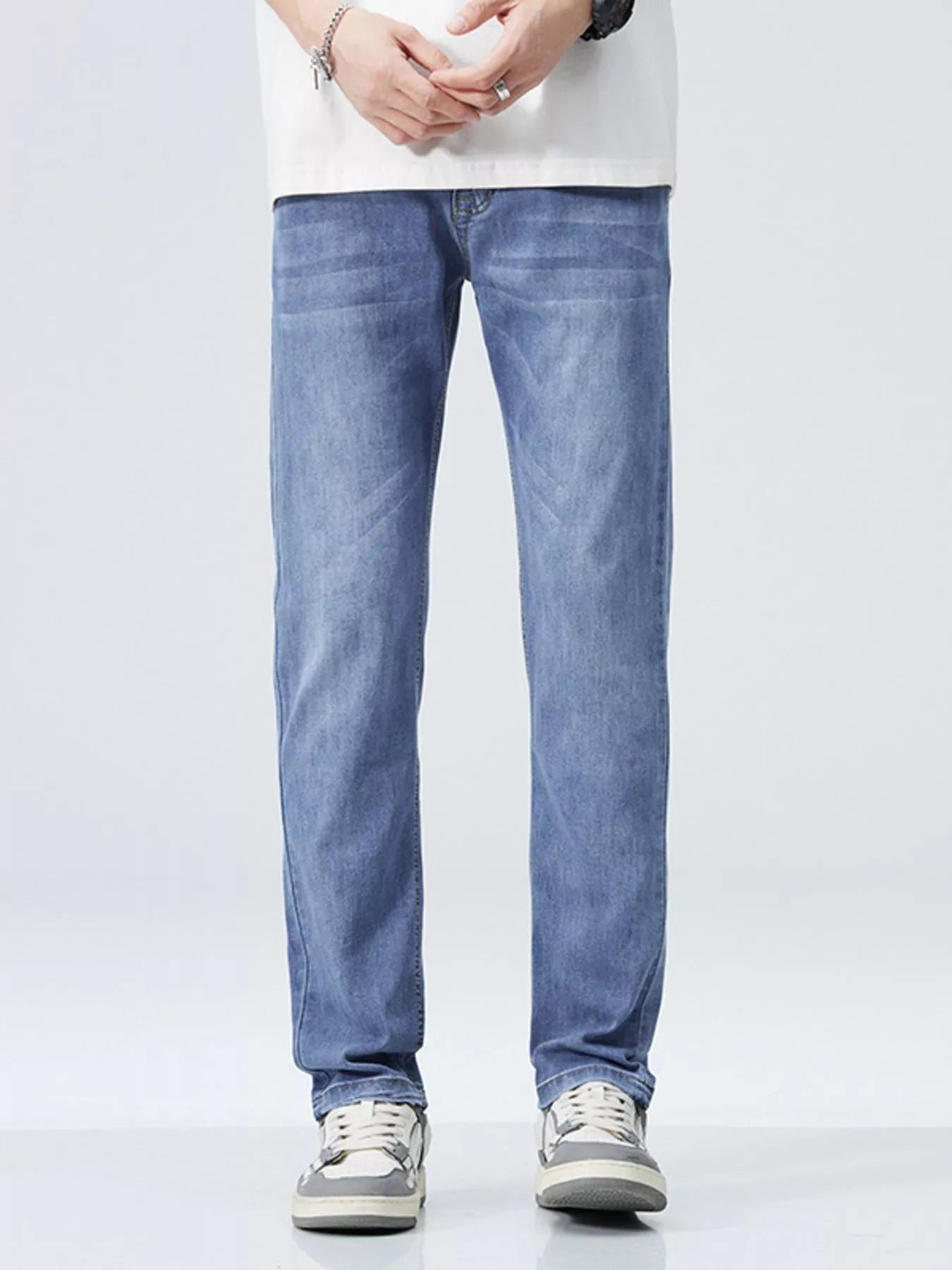 Men's Classic Straight Fit Jeans