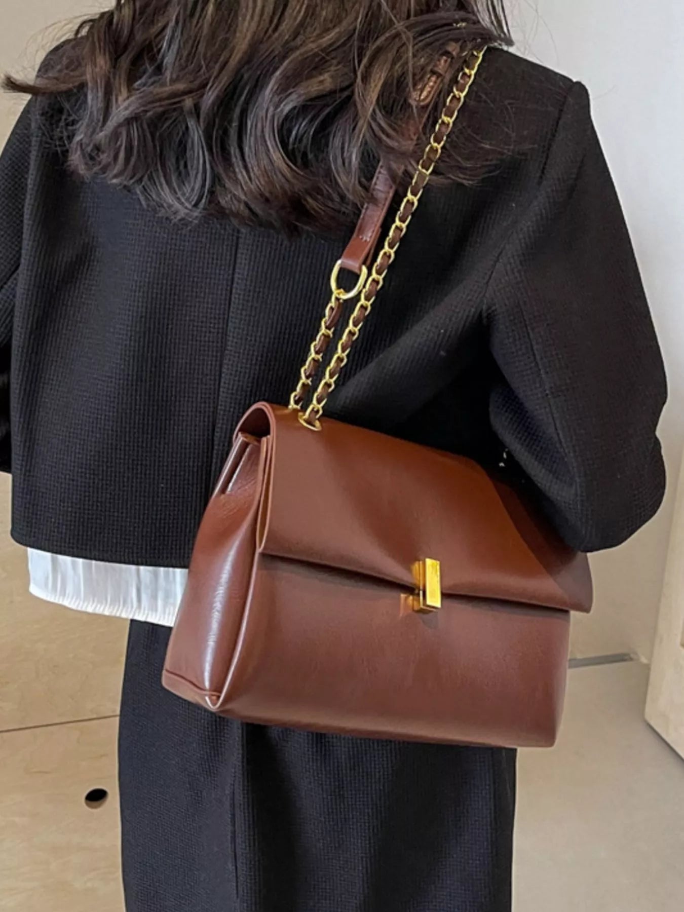 Chain Strap Shoulder Bag