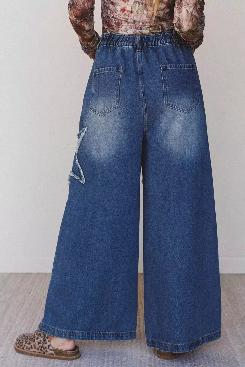 Star Decorated Wide Leg Jeans