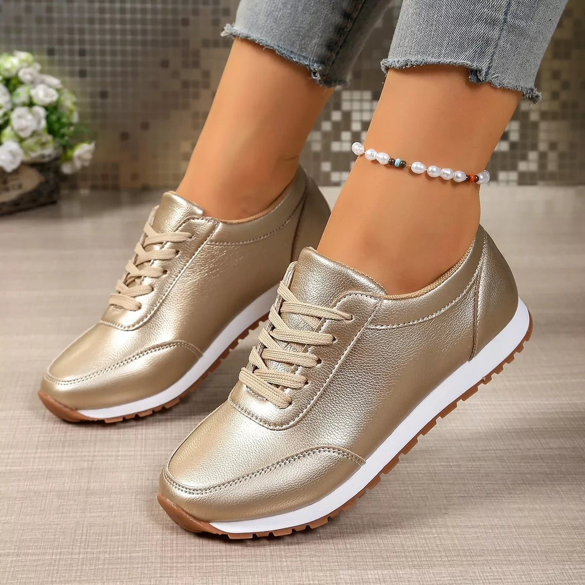 Round Toe Lace Up Sneakers