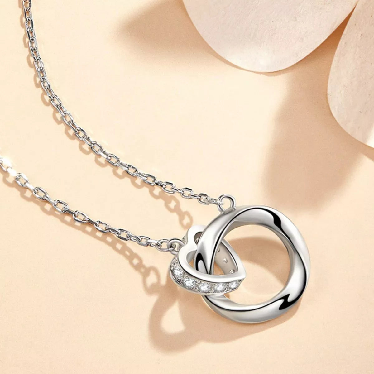 925 Sterling Silver Interlocking Circles Pendant Necklace