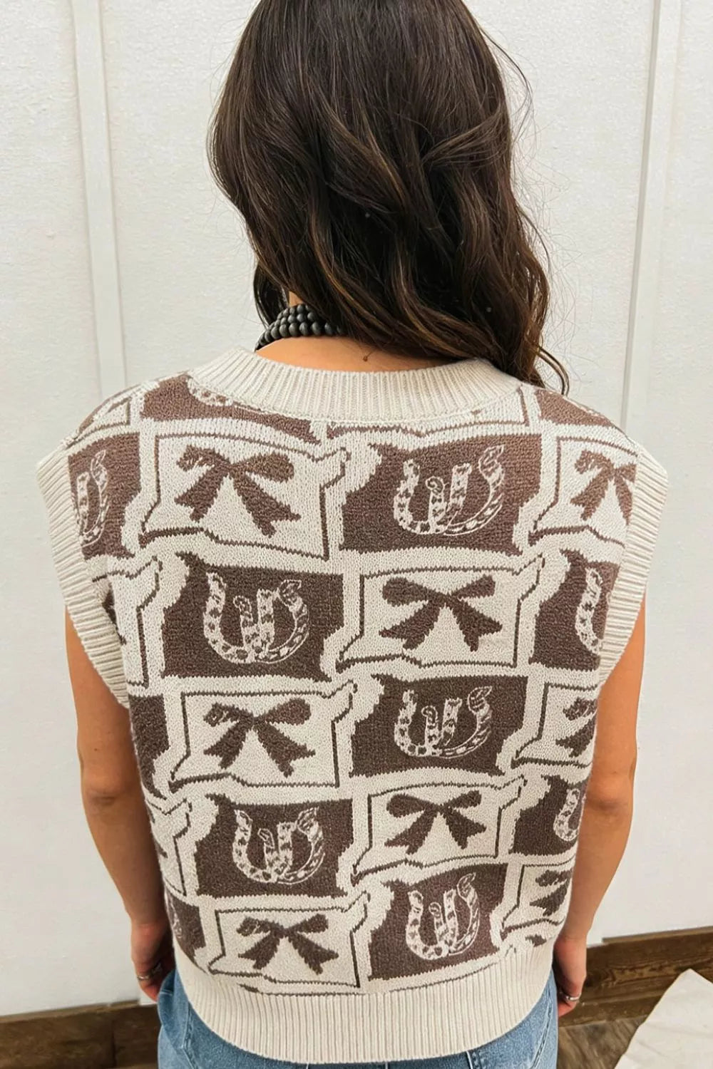 Western Horseshoe Bow Pattern Button Front Sleeveless Knit Sweater