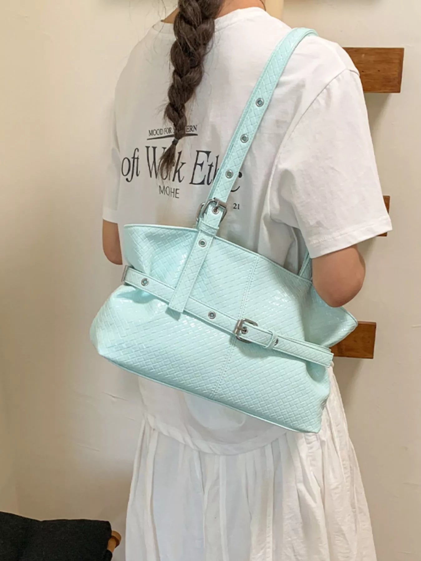 Buckle Detail Shoulder Bag