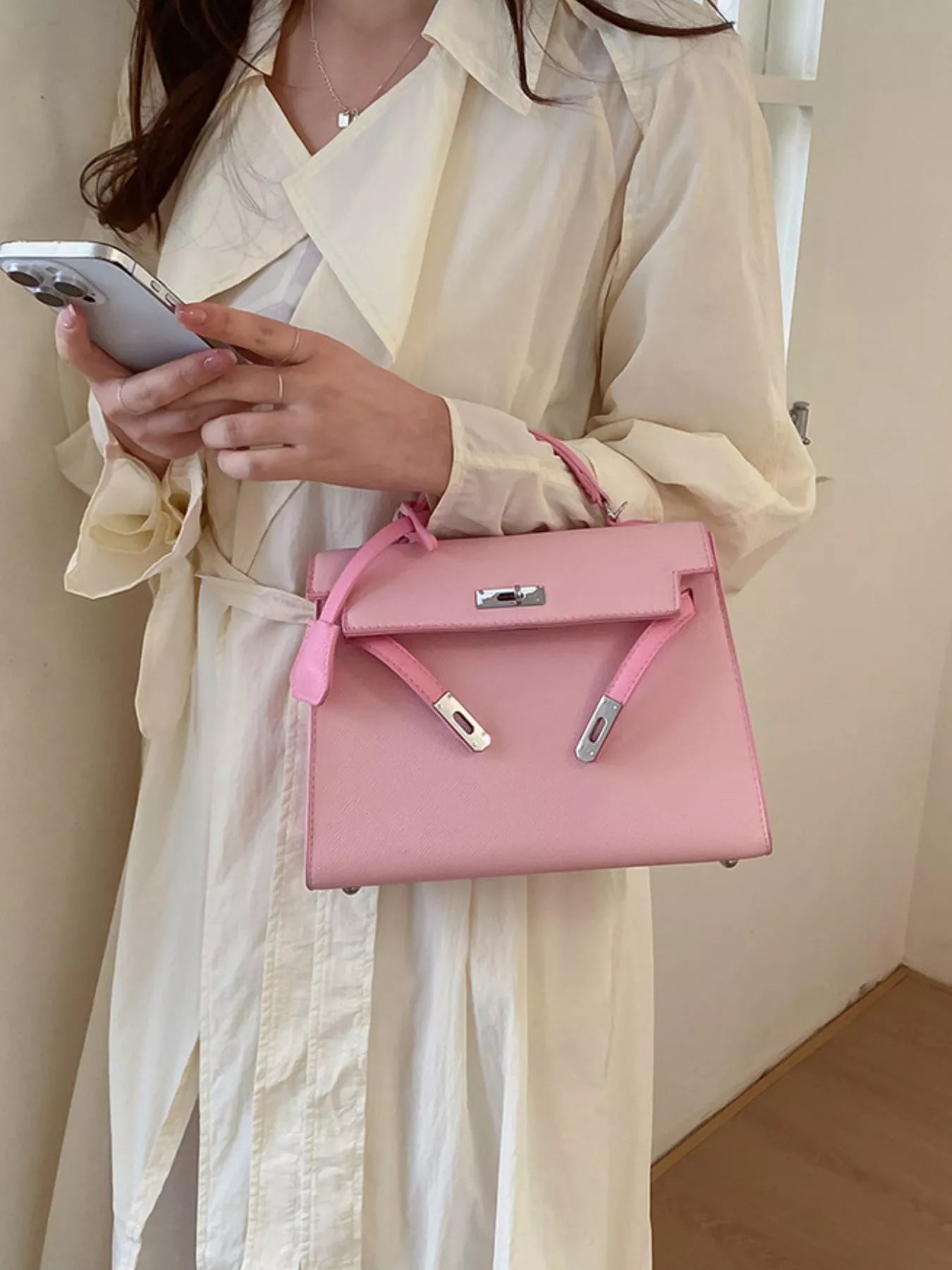 Contrast Trimmed Top-Handle Crossbody Bag