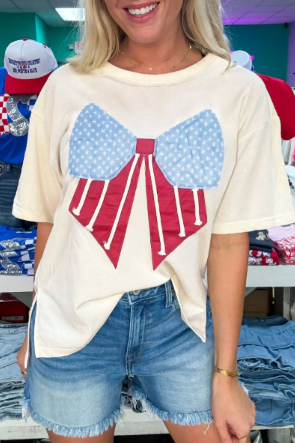 Loose Knit Vintage Flag Bow Patched T Shirt