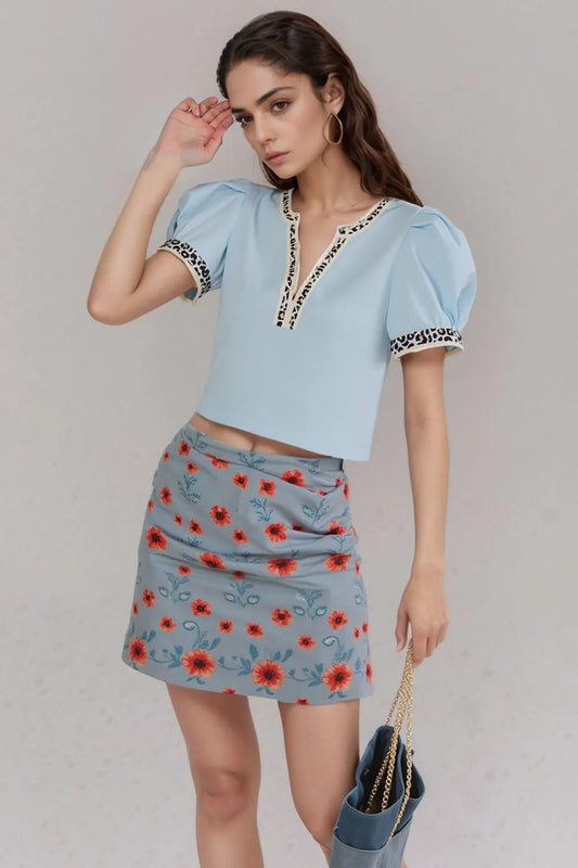 Contrast Leopard Trim Split Neck Puff Sleeve Blouse