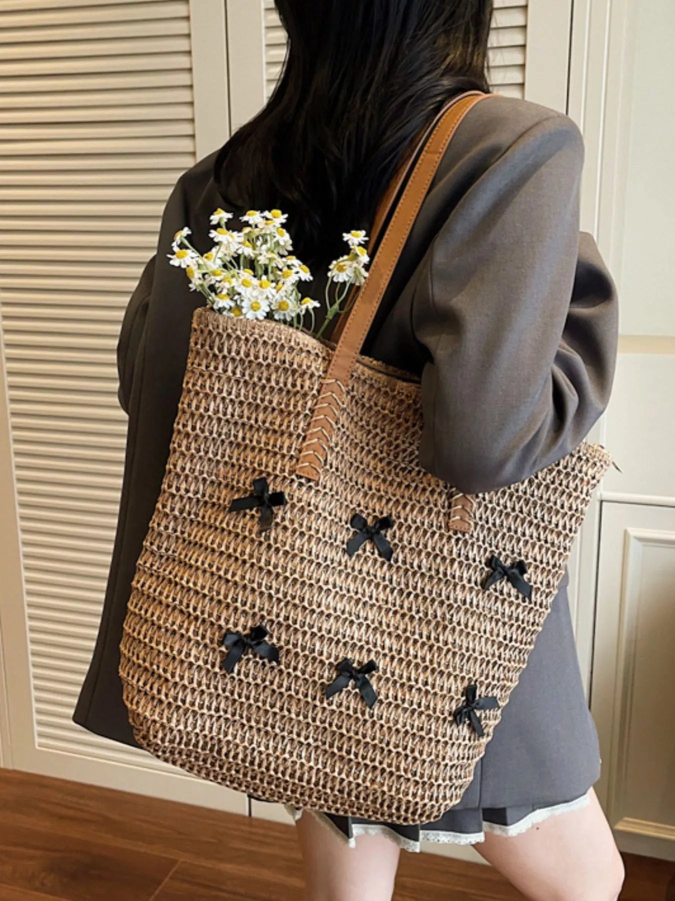 Woven Straw Bow Handbag