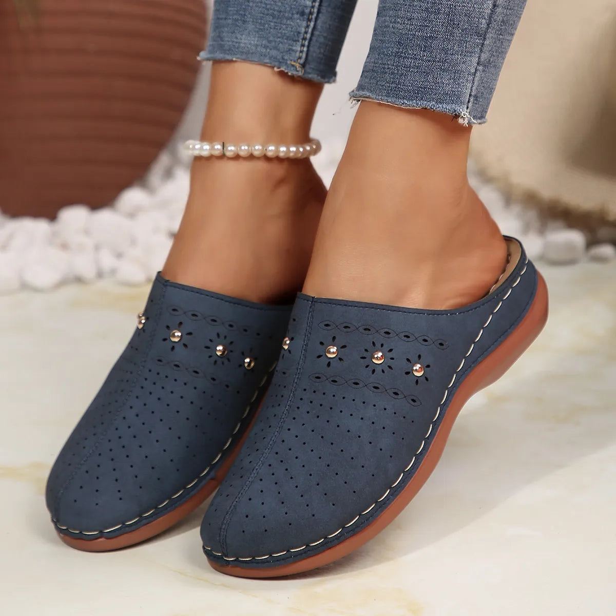 Round Toe Wedge Sandals