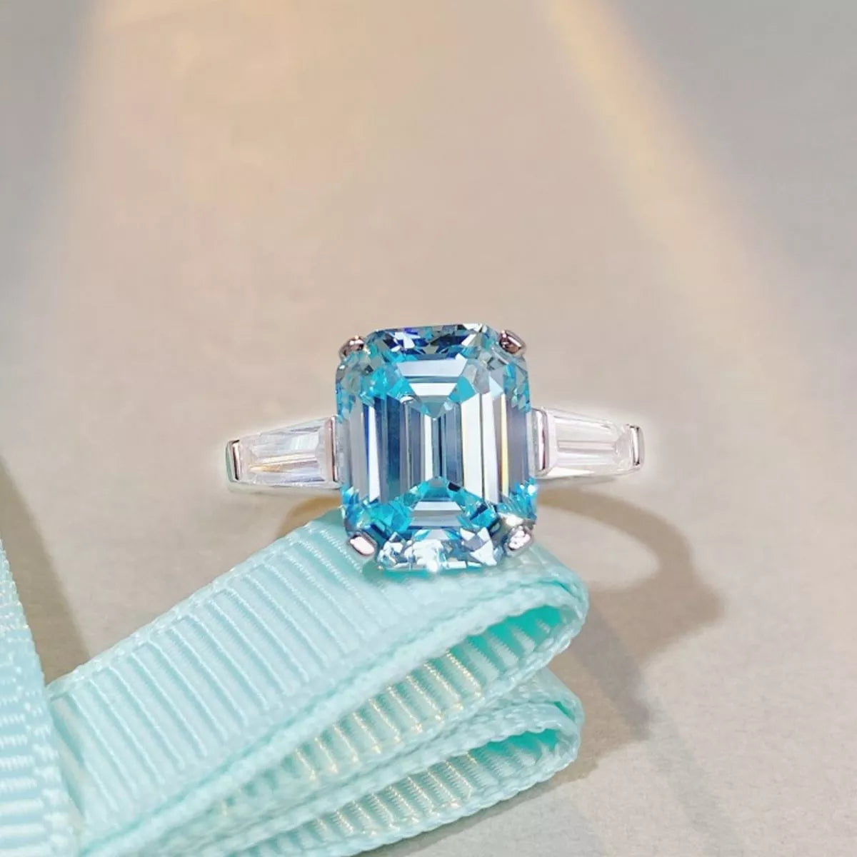 925 Sterling Silver Zircon Geometric Ring