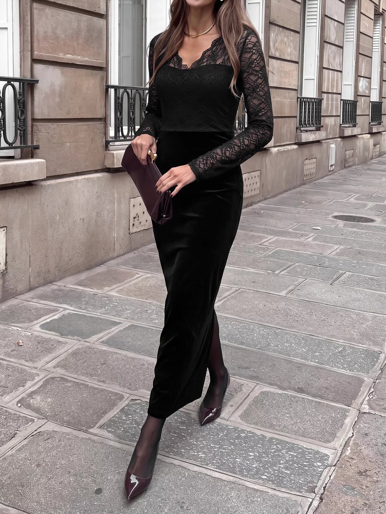 Elegant Lace and Velvet Midi Dress