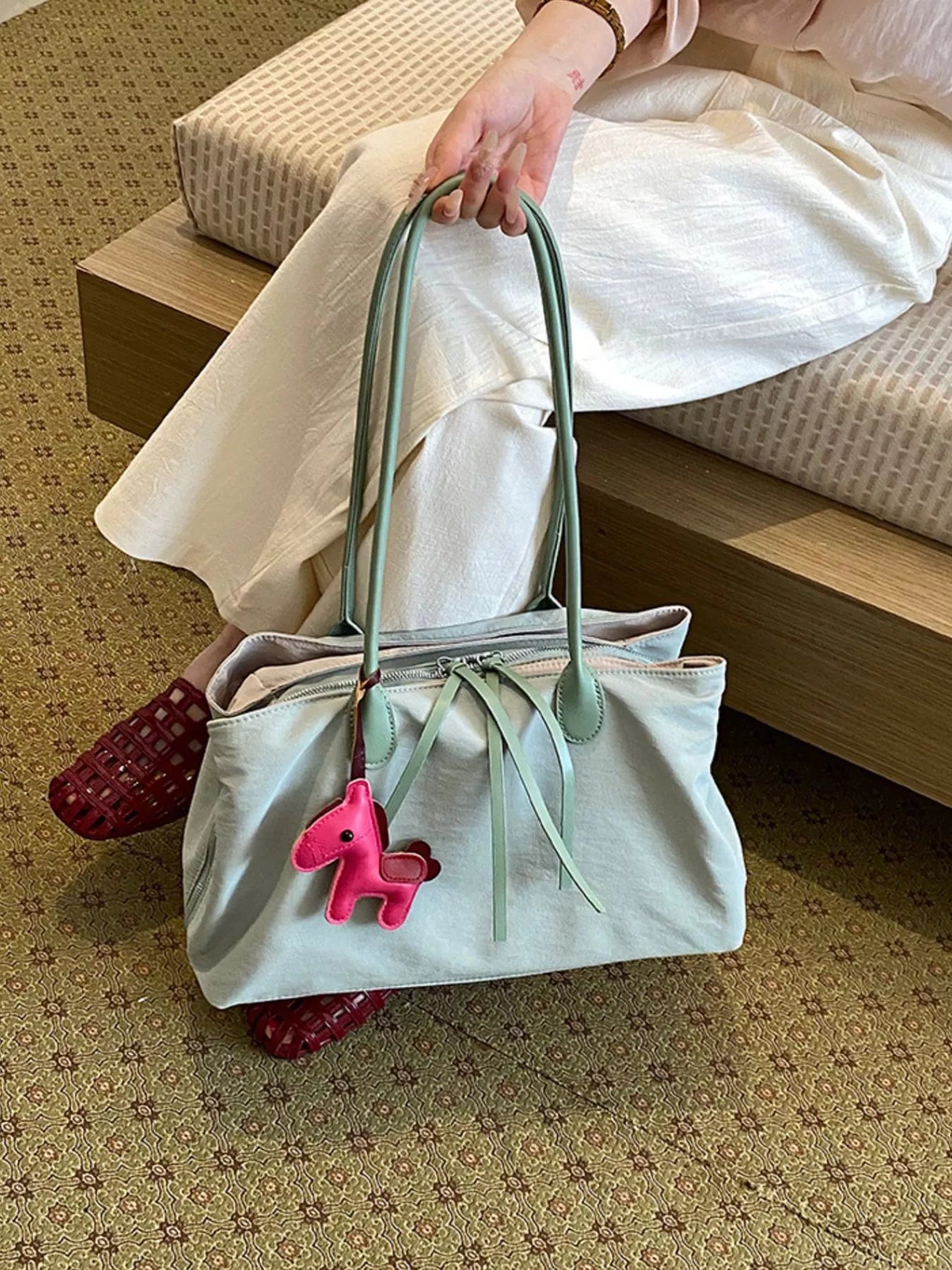 Lightweight Canvas Shoulder Bag