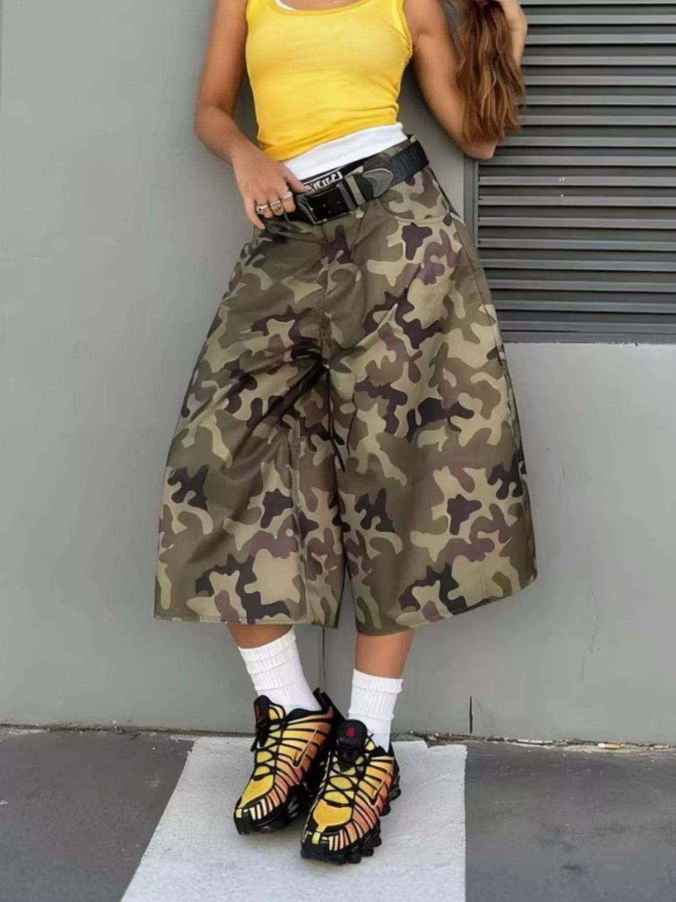 Camouflage Wide-Leg Capris